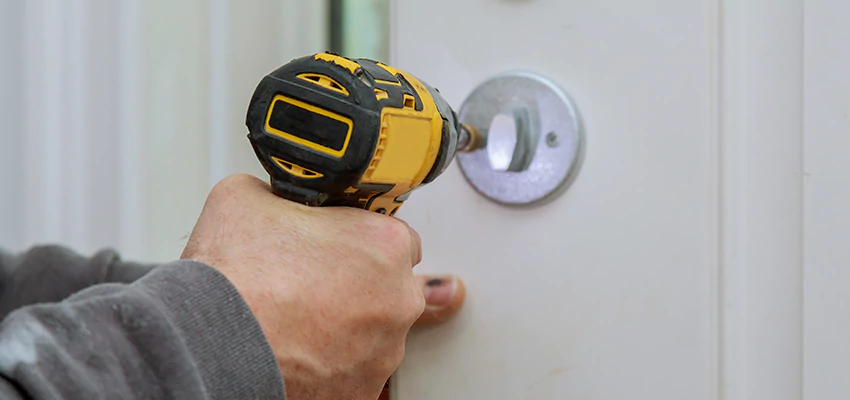 Street Locksmith For Smart Lock Repair in Earlimart, CA