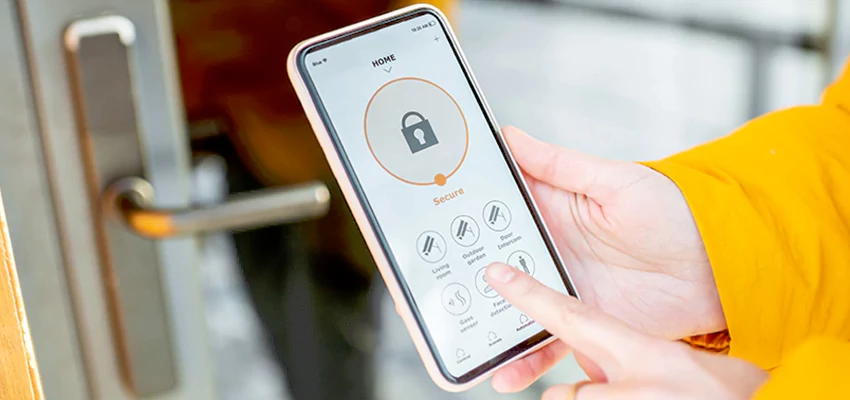 Digital Front Door Lock Repair And Installation in Earlimart, California