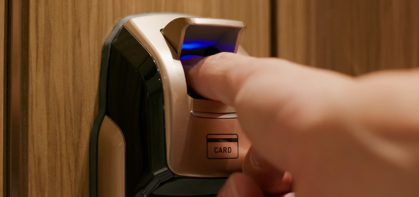 Fingerprint Door Locks Replacement in Earlimart, CA