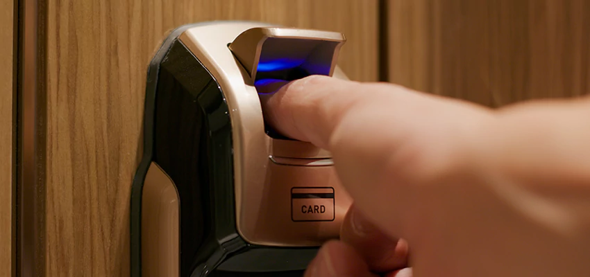 Locksmith Company For Window Lock Installation in Earlimart, California